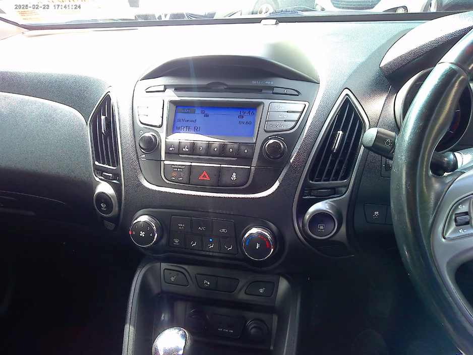 2014 Hyundai ix35 1.7L Diesel For Sale Images