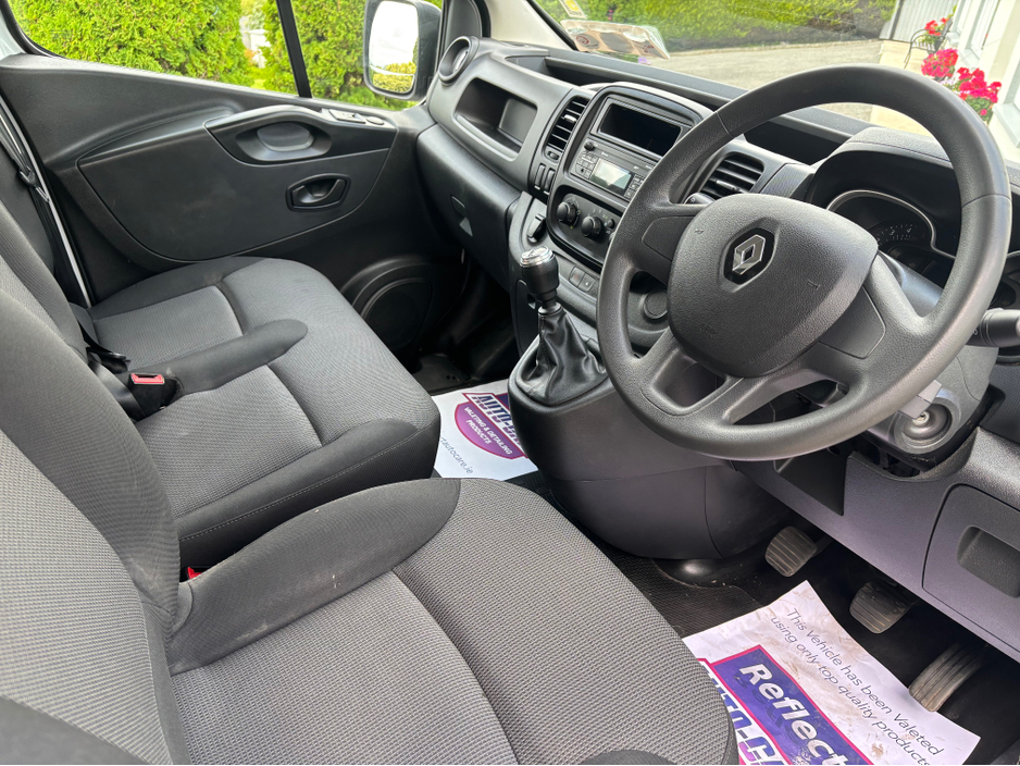 2021 Renault Trafic 2.0L Diesel For Sale Images