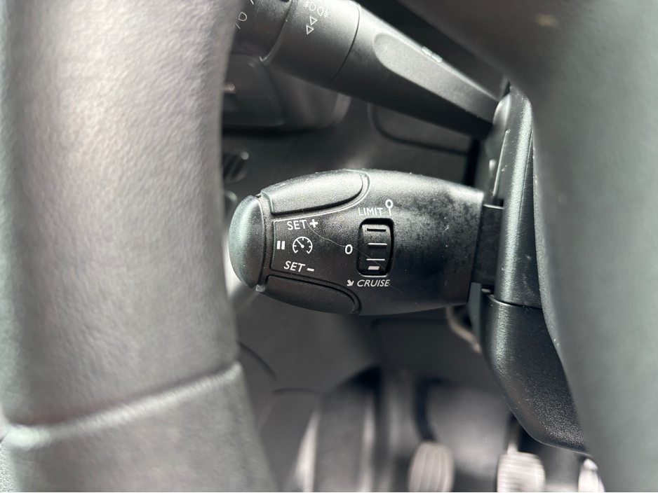 2023 Peugeot Partner 1.5L Diesel For Sale Images