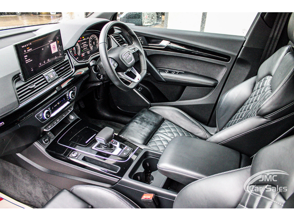 2023 Audi Q5 2L Petrol Hybrid For Sale Images