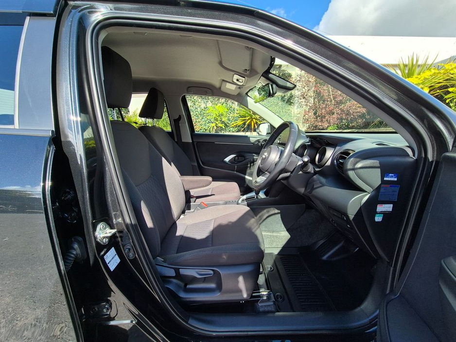 Toyota Yaris Cross 1.5 HYBRID / LUNA G PACK / TAX €150 — thumbnail 13