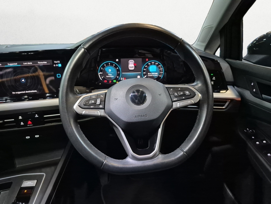2023 Volkswagen Golf 1L Petrol For Sale Images