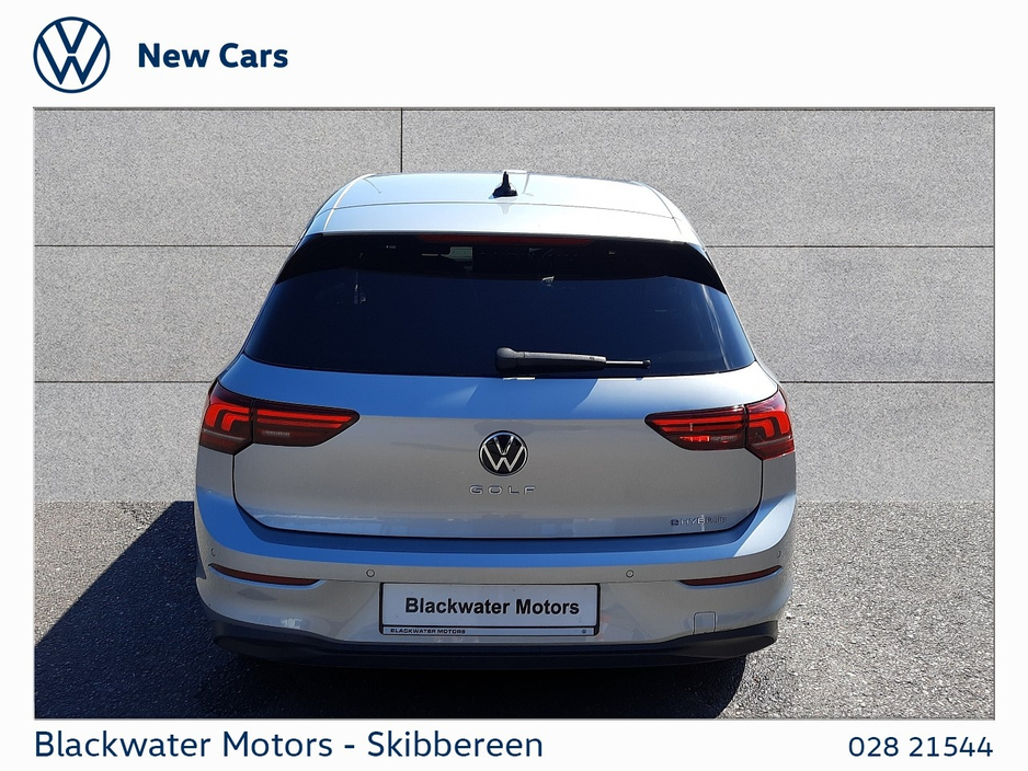 Volkswagen Golf 1.5 TSI 150HP EDITION 75 PHEV — thumbnail 14
