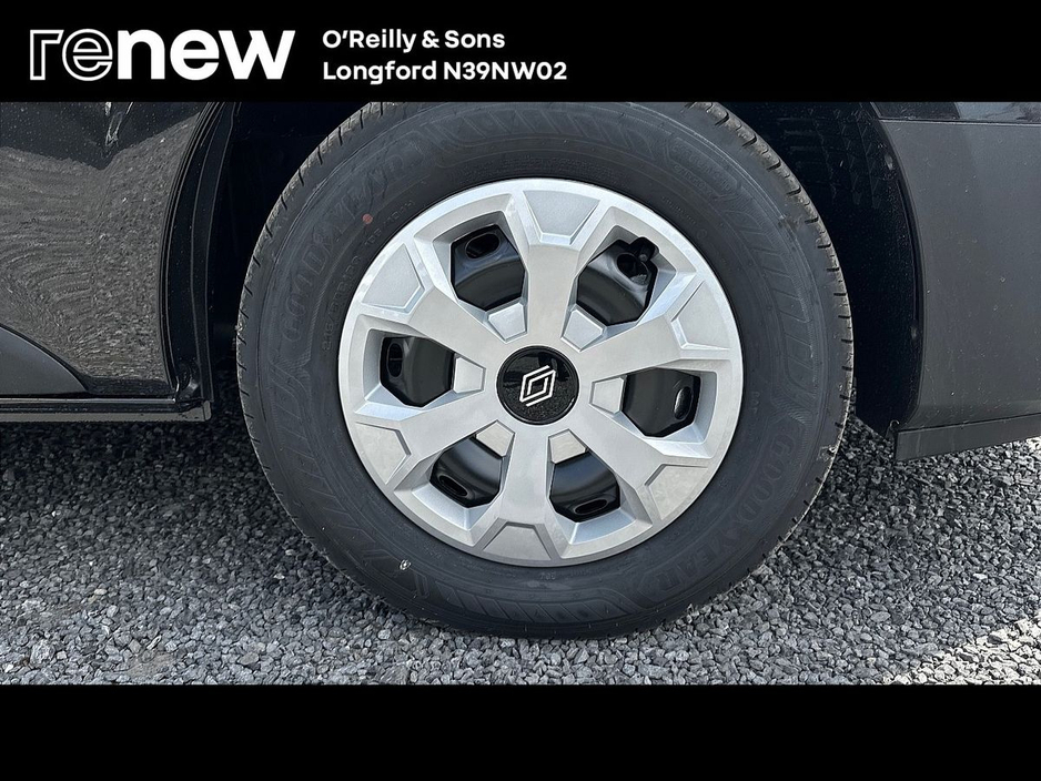 2025 Renault Trafic 2.0L Diesel For Sale Images