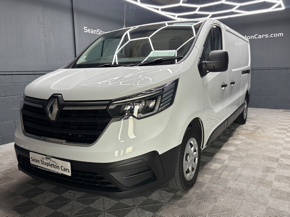 2024 Renault Trafic For Sale Images