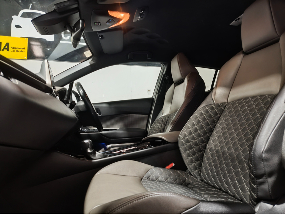 2022 Toyota C-HR 1.8L Petrol Hybrid For Sale Images