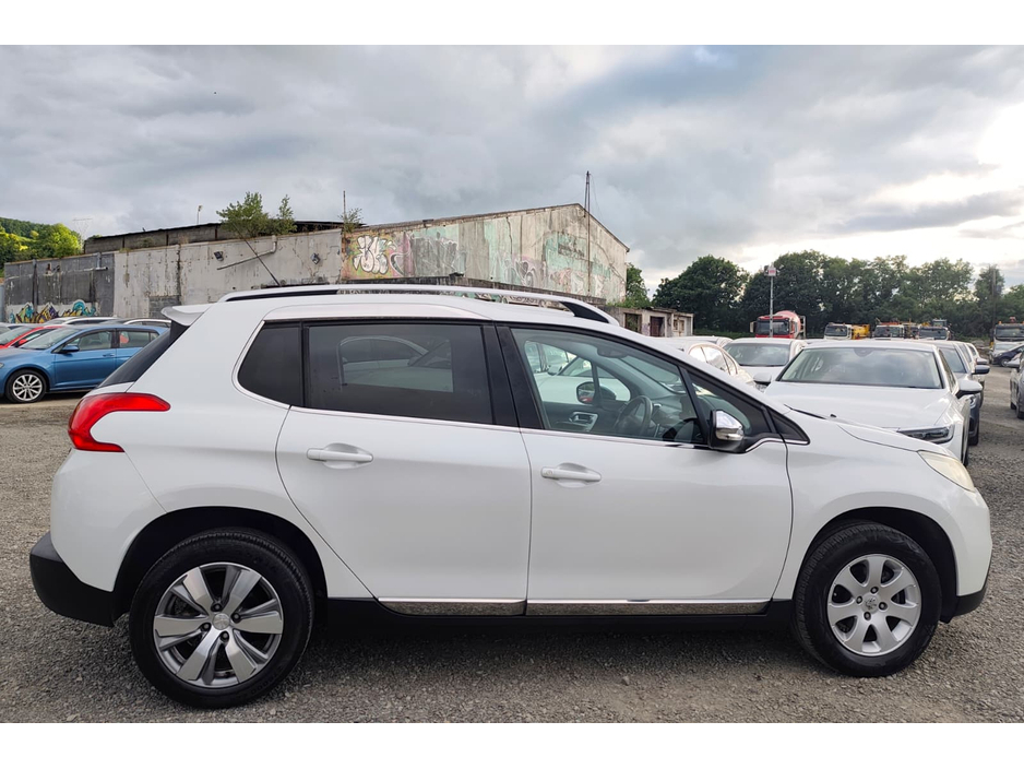 Peugeot 2008 1.2L Petrol Automatic - Low mileage (5356) — thumbnail 7