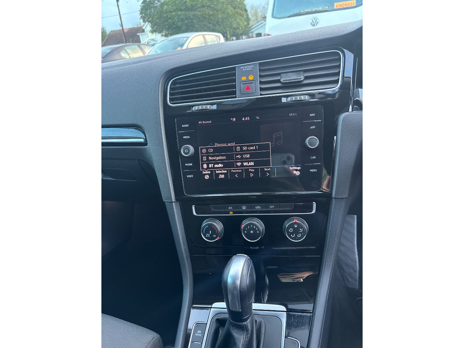 2019 Volkswagen Golf 2L Diesel For Sale Images