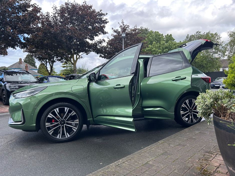 2024 Ford Kuga 2.5L Petrol Plug-in Hybrid For Sale Images
