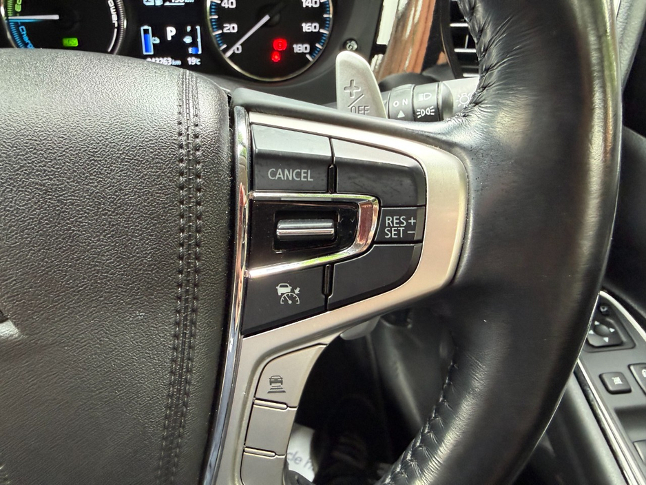 2017 Mitsubishi Outlander 2L Petrol Plug-in Hybrid For Sale Images