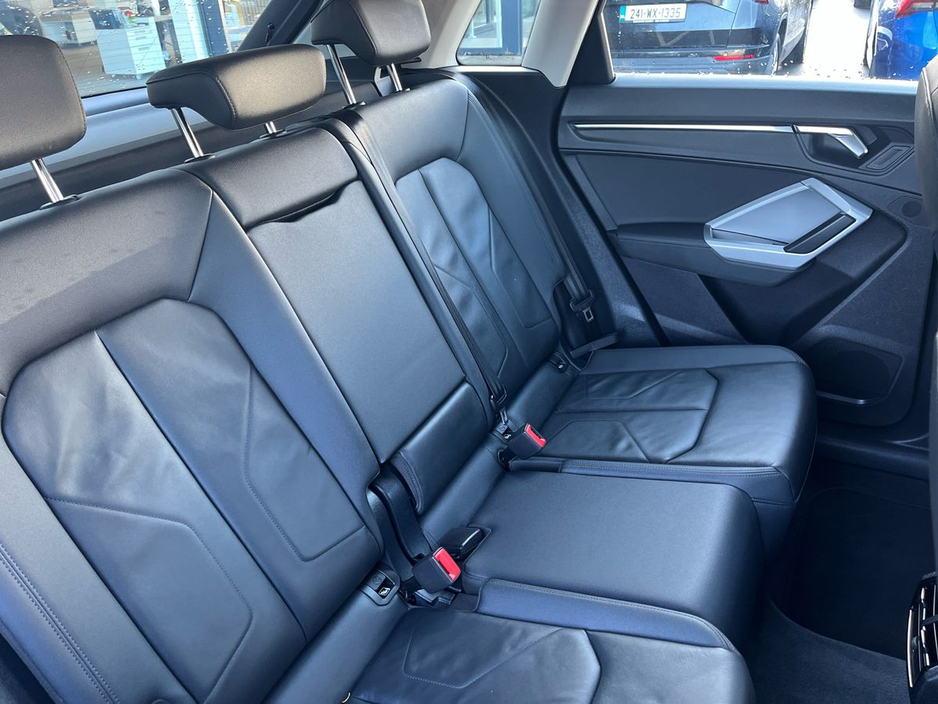 2022 Audi Q3 2L Diesel For Sale Images