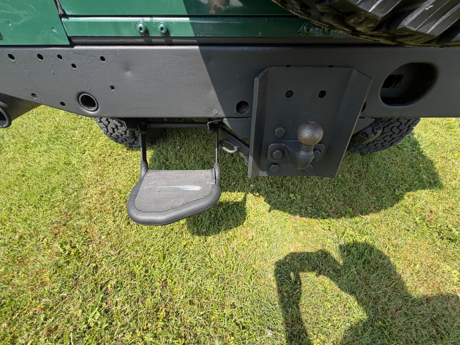 2006 Land Rover Defender 2.5L Diesel For Sale Images