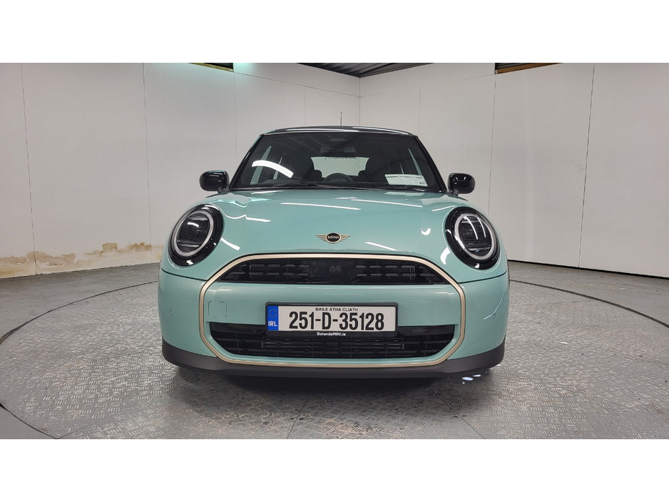 2025 MINI Cooper 1.5L Petrol For Sale Images
