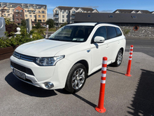 2015 Mitsubishi Outlander 2L Petrol Plug-in Hybrid For Sale Images