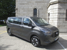 2026 Ford Transit Custom Kombi 2.5L Petrol Plug-in Hybrid For Sale Images