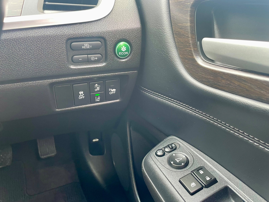 2015 Honda Jade 1.5L Petrol Hybrid For Sale Images