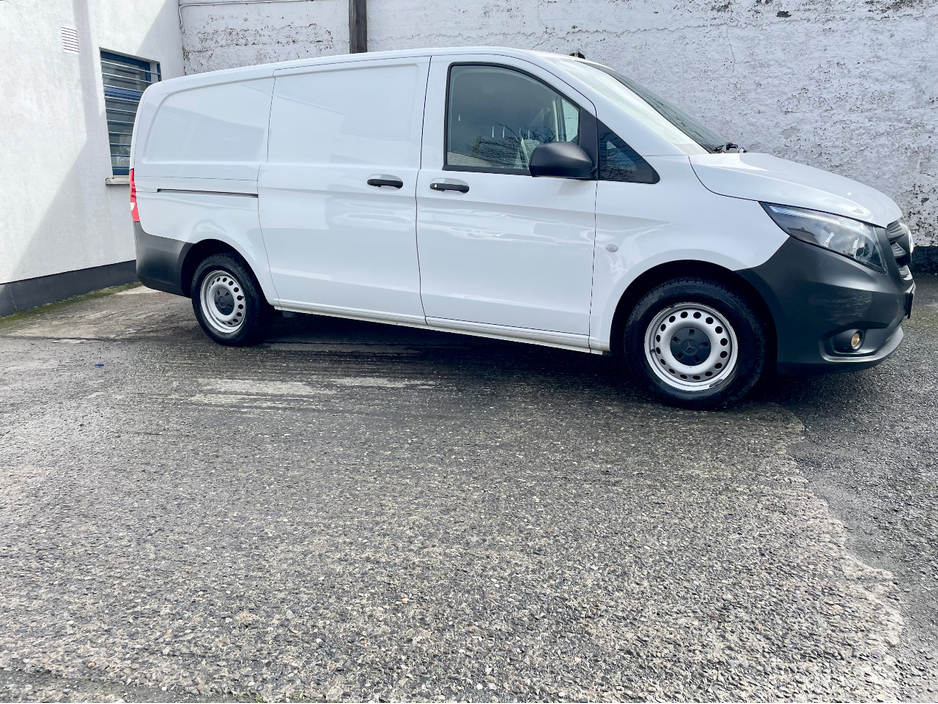 2023 Mercedes-Benz Vito 2L Diesel For Sale Images