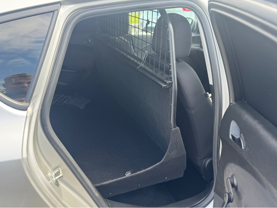 2014 Opel Astra 1.2L Diesel For Sale Images