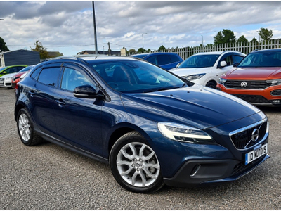 2017 Volvo V40 Cross Country