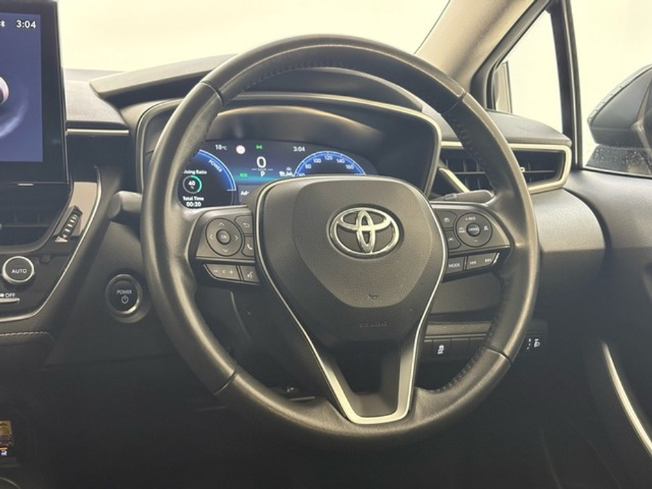 Toyota Corolla Luna Sport Hybrid Saloon — thumbnail 9