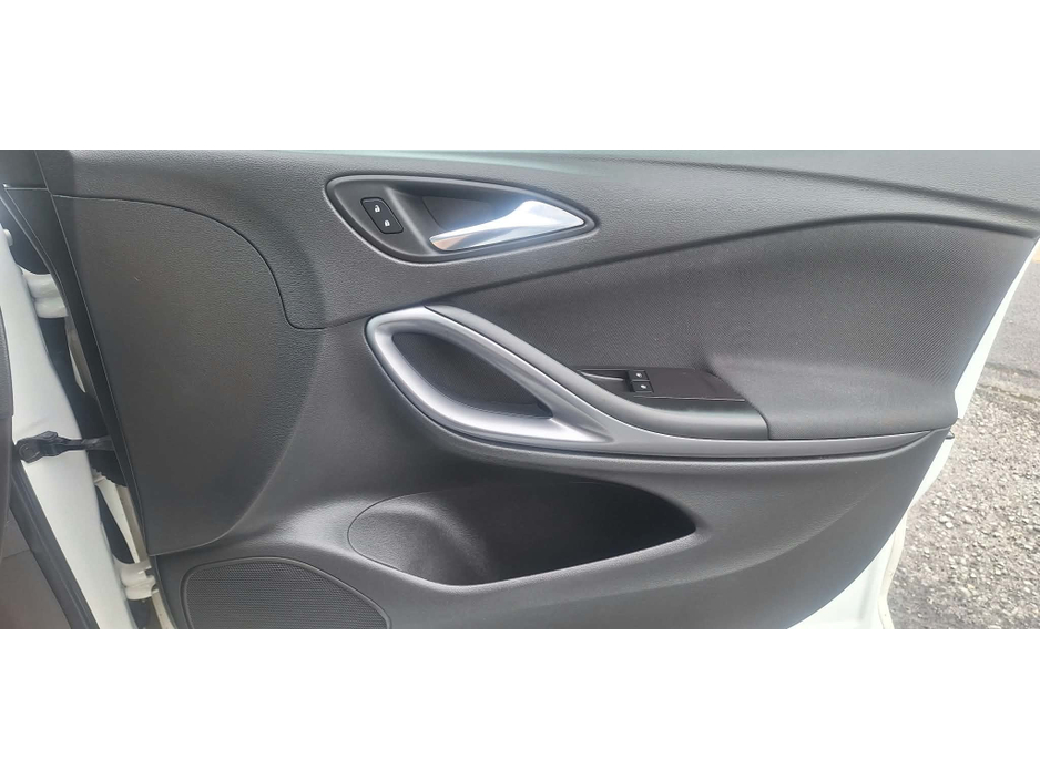 2017 Opel Astra 1.4L Petrol For Sale Images