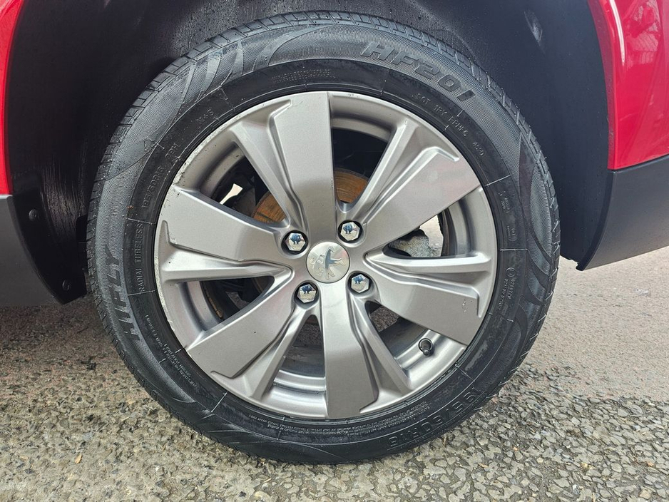 Peugeot 2008 1.2 PURETECH, ACTIVE MODEL, LOW MILEAGE, FINANCE, WARRANTY, 5 STAR REVIEWS — thumbnail 25