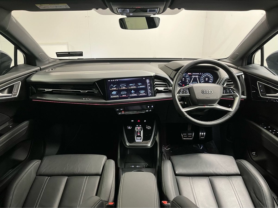 Audi Q4 e-tron S-Line 45 82kWh 286BHP - Reversing Camera - Sat Nav - Climate Control - Heated Seats - Cruise Control - Keyless Start - Apple CarPlay/Android Auto — thumbnail 2