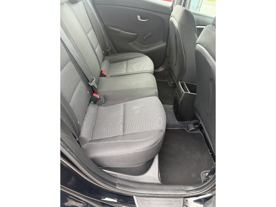 2017 Hyundai i30 1.6L Diesel For Sale Images