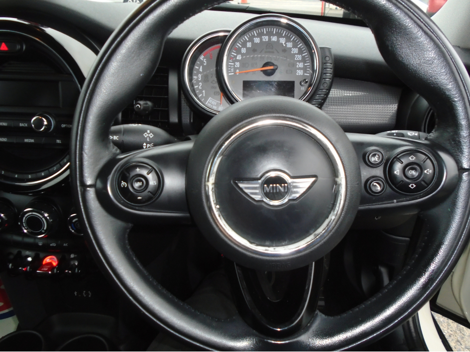 2014 MINI Hatch 1.5L Diesel For Sale Images