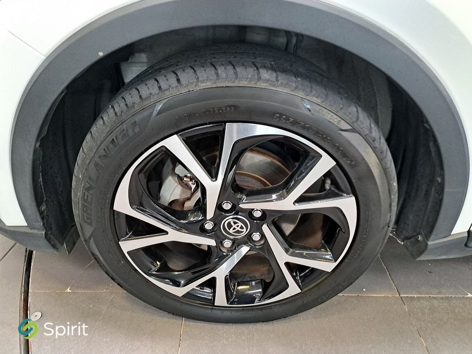 Toyota C-HR Sport Hybrid*High Spec*Call Andrew 086 2617858 — thumbnail 9