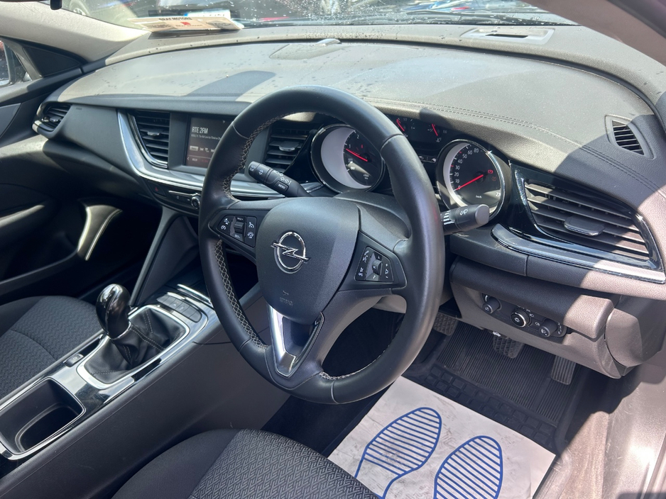 Opel Insignia 2018 OPEL INSIGNIA 1.6d TURBO SC NEW MODEL — thumbnail 20