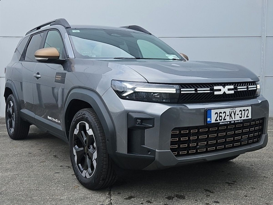 2026 Dacia Bigster 1.8L Petrol Hybrid For Sale Images