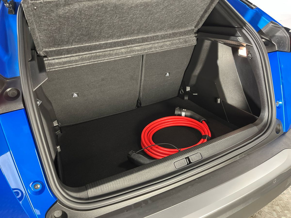 Peugeot 2008 GT EV 50kWh 136BHP - Reversing Camera - Climate Control - Cruise Control - Keyless Start - Apple CarPlay/Android Auto — thumbnail 12