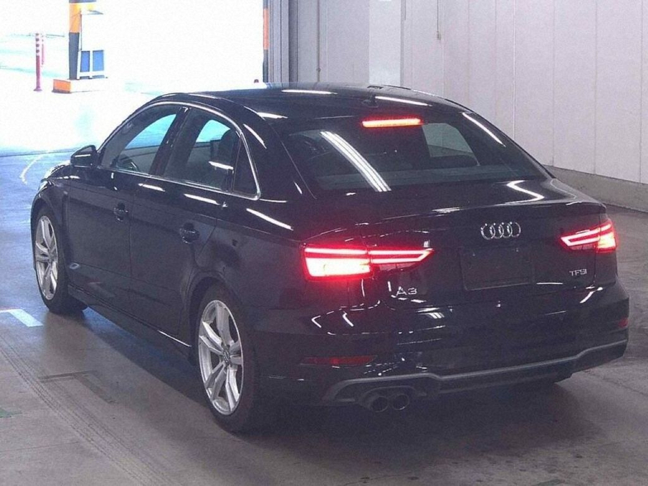 Audi A3 S-LINE PACKAGE - 1.4 TFSI AUTOMATIC SALOON - BLACK HALF LEATHER - FACTORY ALLOYS - POWER/HEATED SEATS - REAR CAMERA — thumbnail 2