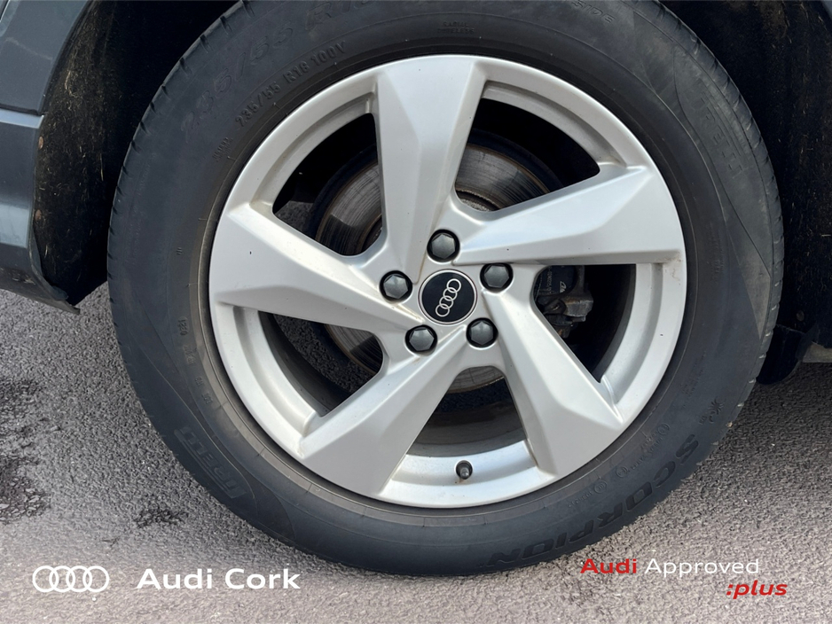 Audi Q3 35TDI 150BHP SE AUTOMATIC WITH COMFORT PACK, HIGH BEAM ASSIST & AMBIENT LIGHTING — thumbnail 9