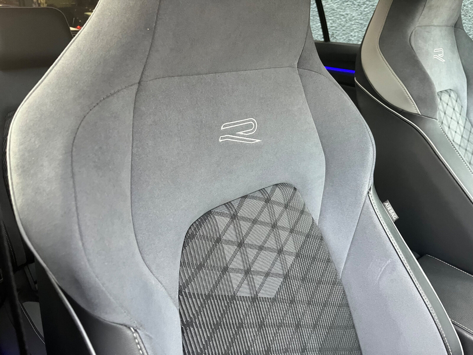 2024 Volkswagen Golf 2L Diesel For Sale Images