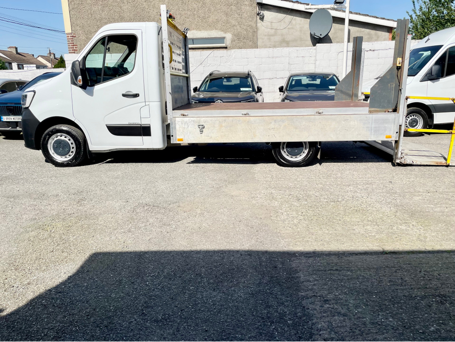 2022 Renault Master 2.3L Diesel For Sale Images