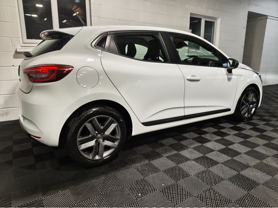 2022 Renault Clio 1L Petrol For Sale Images