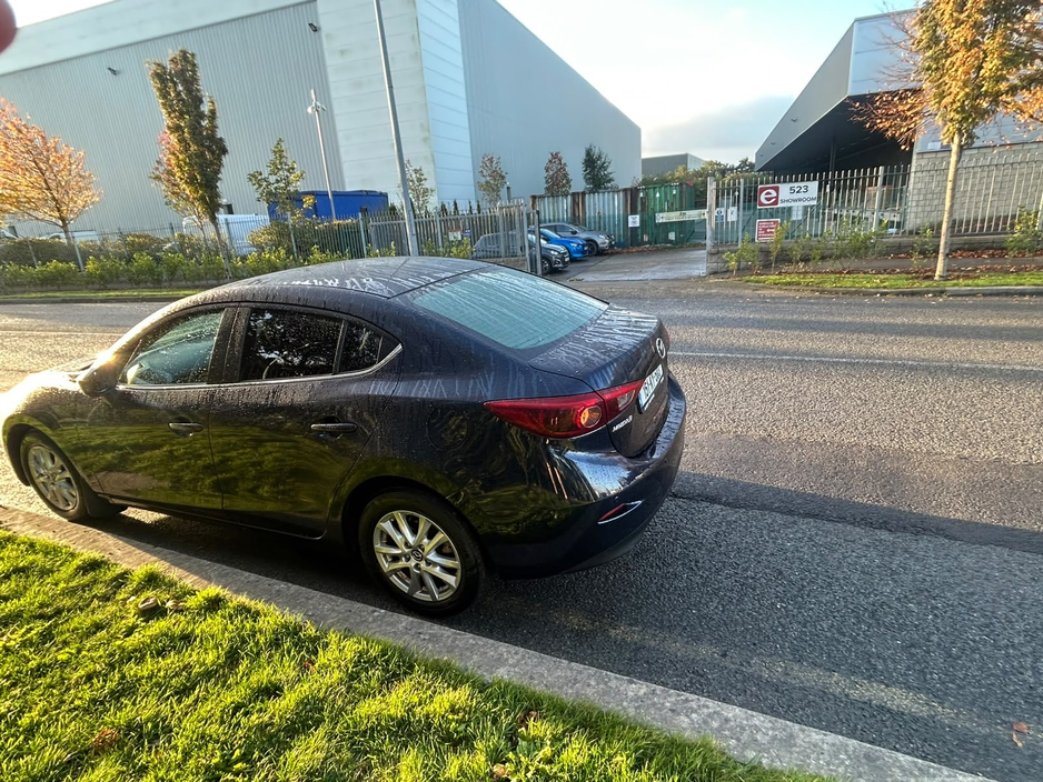 2015 Mazda Mazda3 2.2L Diesel For Sale Images