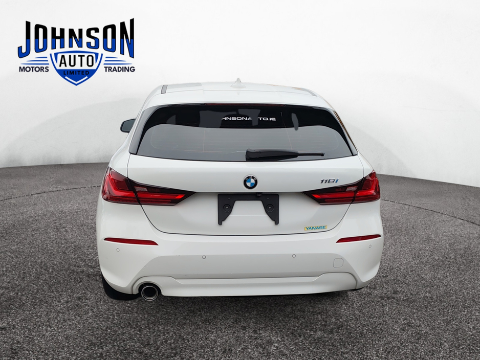 BMW 1 Series 1.5 Petrol Auto Tiny Miles Car Play — thumbnail 2
