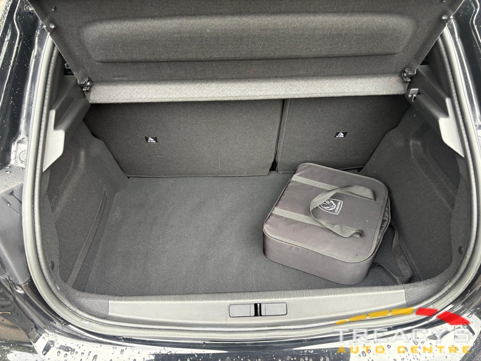 2023 Peugeot 208 0L Electric For Sale Images