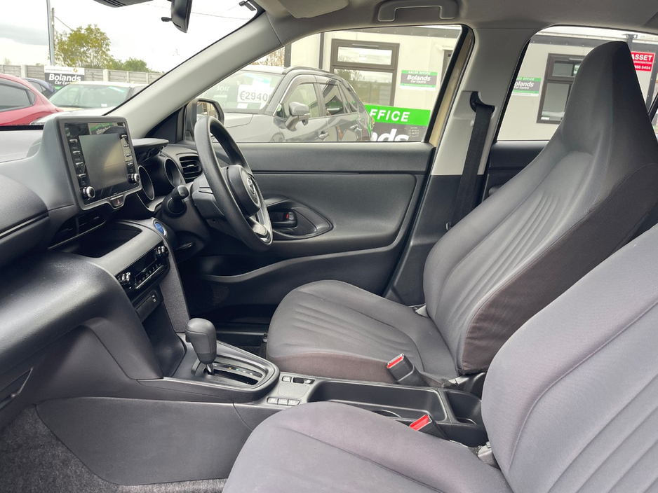 2022 Toyota Yaris Cross 1.5L Petrol Hybrid For Sale Images