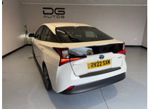 2022 Toyota Prius 1.8L Hybrid For Sale Images