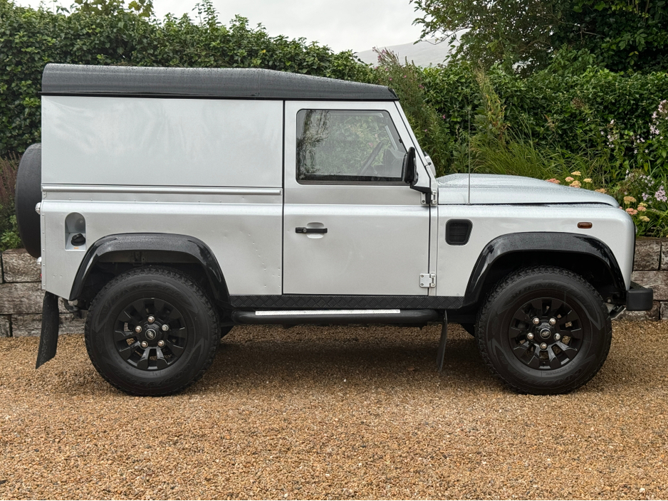 2011 Land Rover Defender 2.4L Diesel For Sale Images