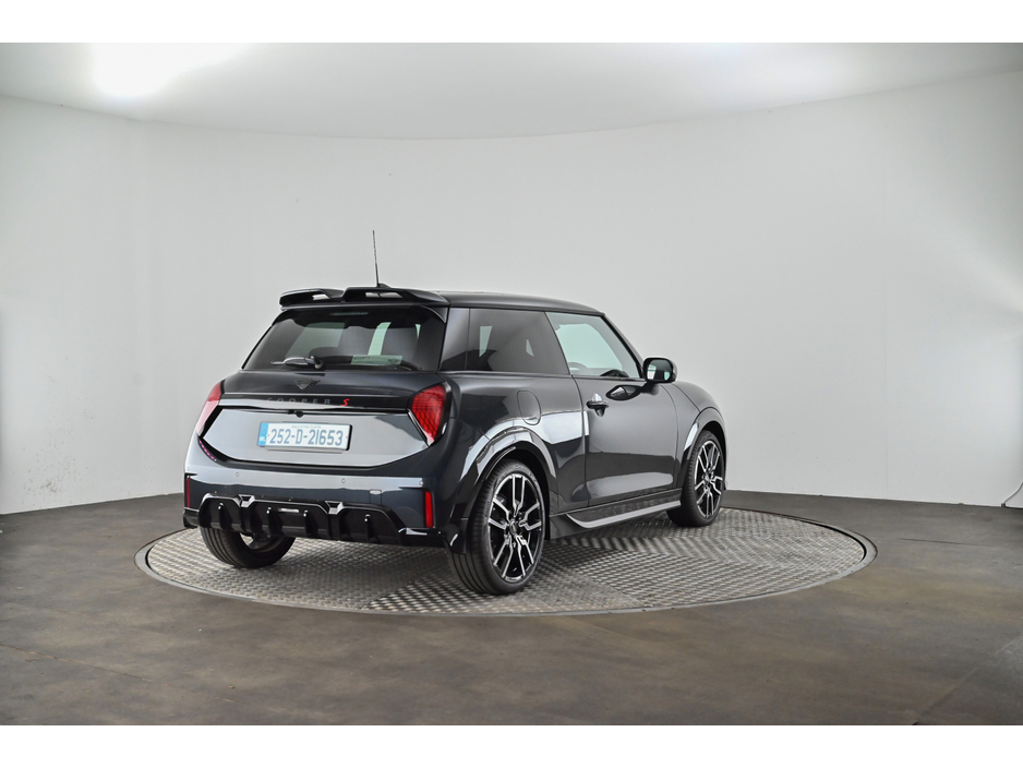 2025 MINI Cooper 2L Petrol For Sale Images