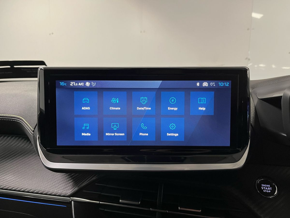 Peugeot 2008 GT EV 50kWh 136BHP - Reversing Camera - Climate Control - Cruise Control - Keyless Start - Apple CarPlay/Android Auto — thumbnail 17