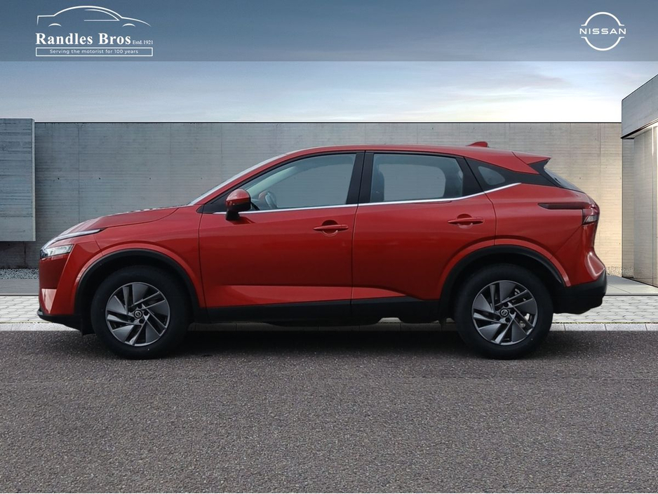Nissan Qashqai 1.3 PET SV — thumbnail 3