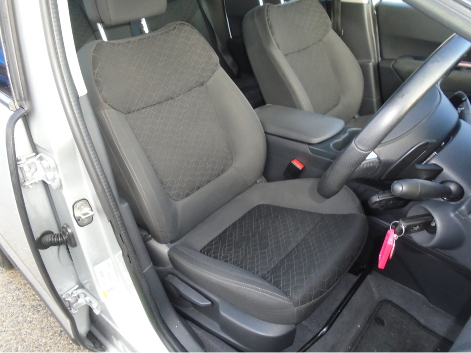 2014 Peugeot 3008 1.6L Diesel For Sale Images