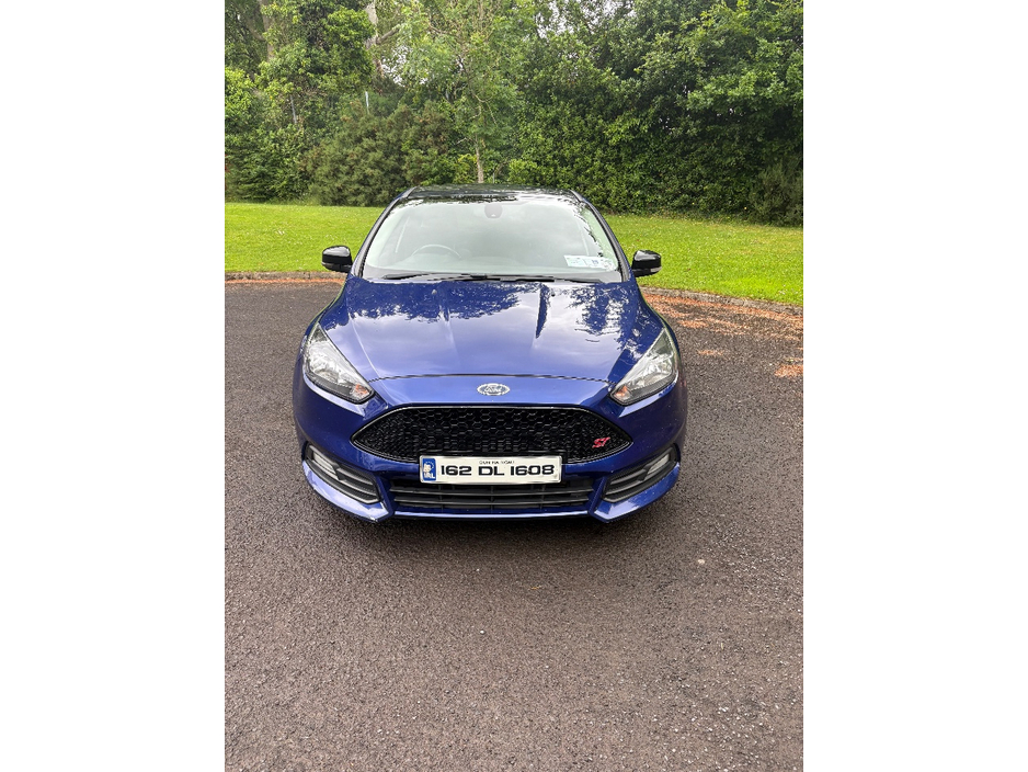 Ford Focus 1.0 ECOBOOST ZETEC 125PS 5DR T — thumbnail 3
