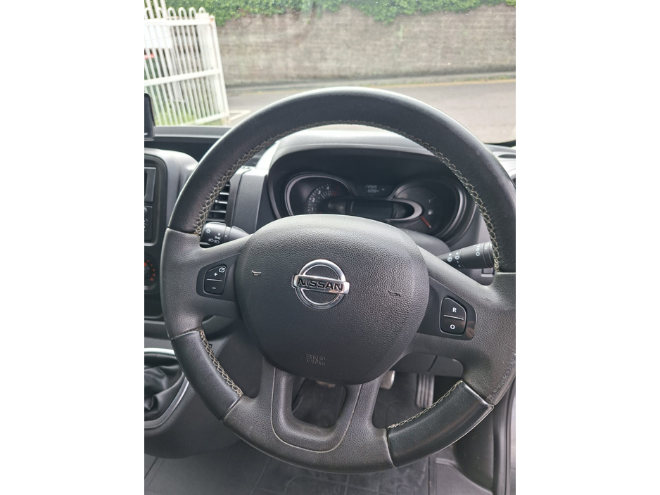 2021 Nissan NV300 2L Diesel For Sale Images